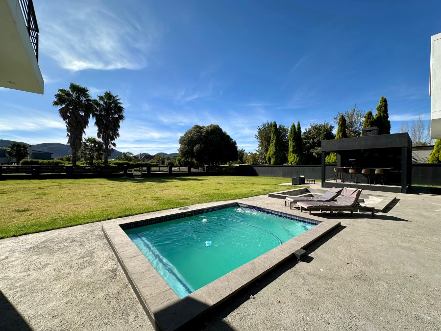 4 Bedroom Property for Sale in The Islands Estates North West